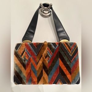 Vintage chenille zig zag hand bag